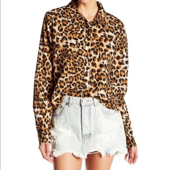 One Teaspoon Tops - one teaspoon raw hem leopard casual button down